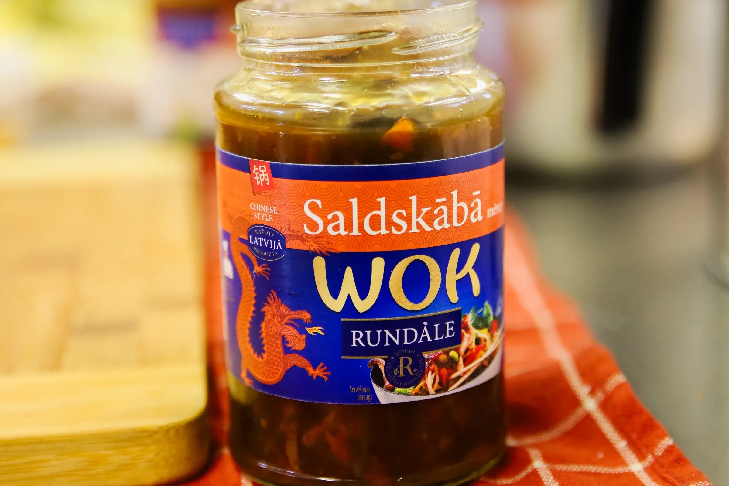 Pievieno Rundāle Wok saldskābo mērci, 1. attēls
